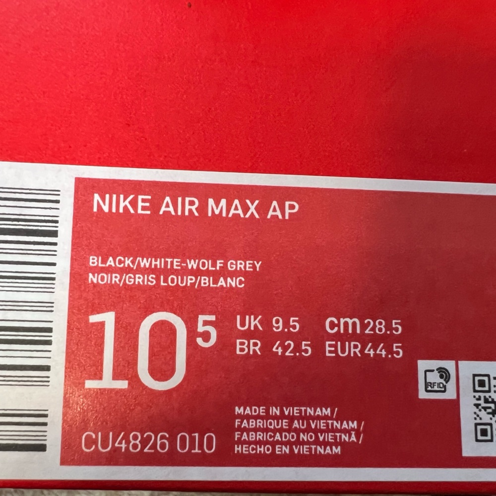 Nike Air max AP black /white wolf grey size 10.5 men’s model : CU4826 010 new